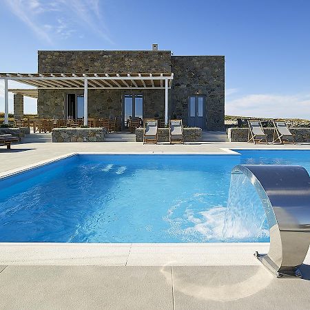 Lithos Luxury Rooms (Adults Only) Adamantas Exterior photo