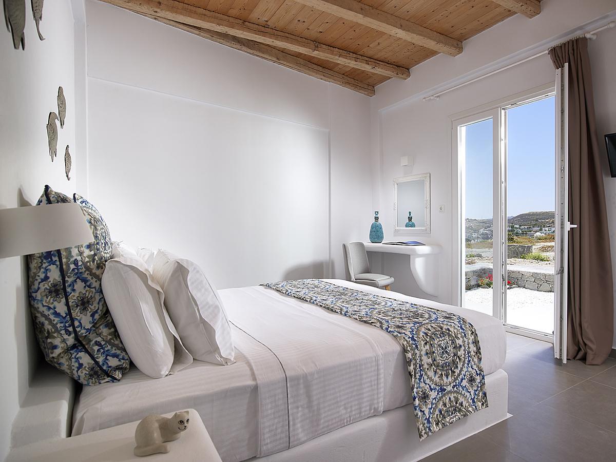 Lithos Luxury Rooms (Adults Only) Adamantas Exterior photo