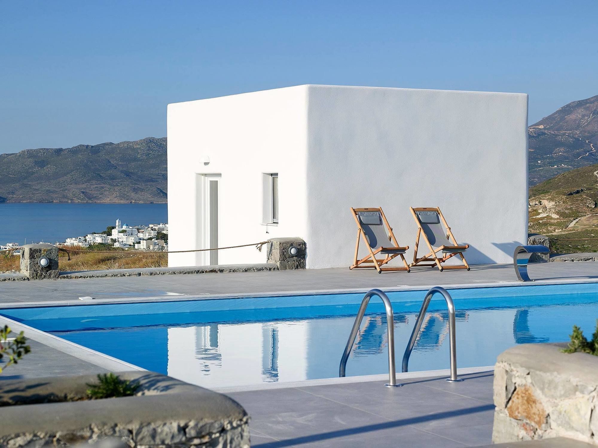 Lithos Luxury Rooms (Adults Only) Adamantas Exterior photo